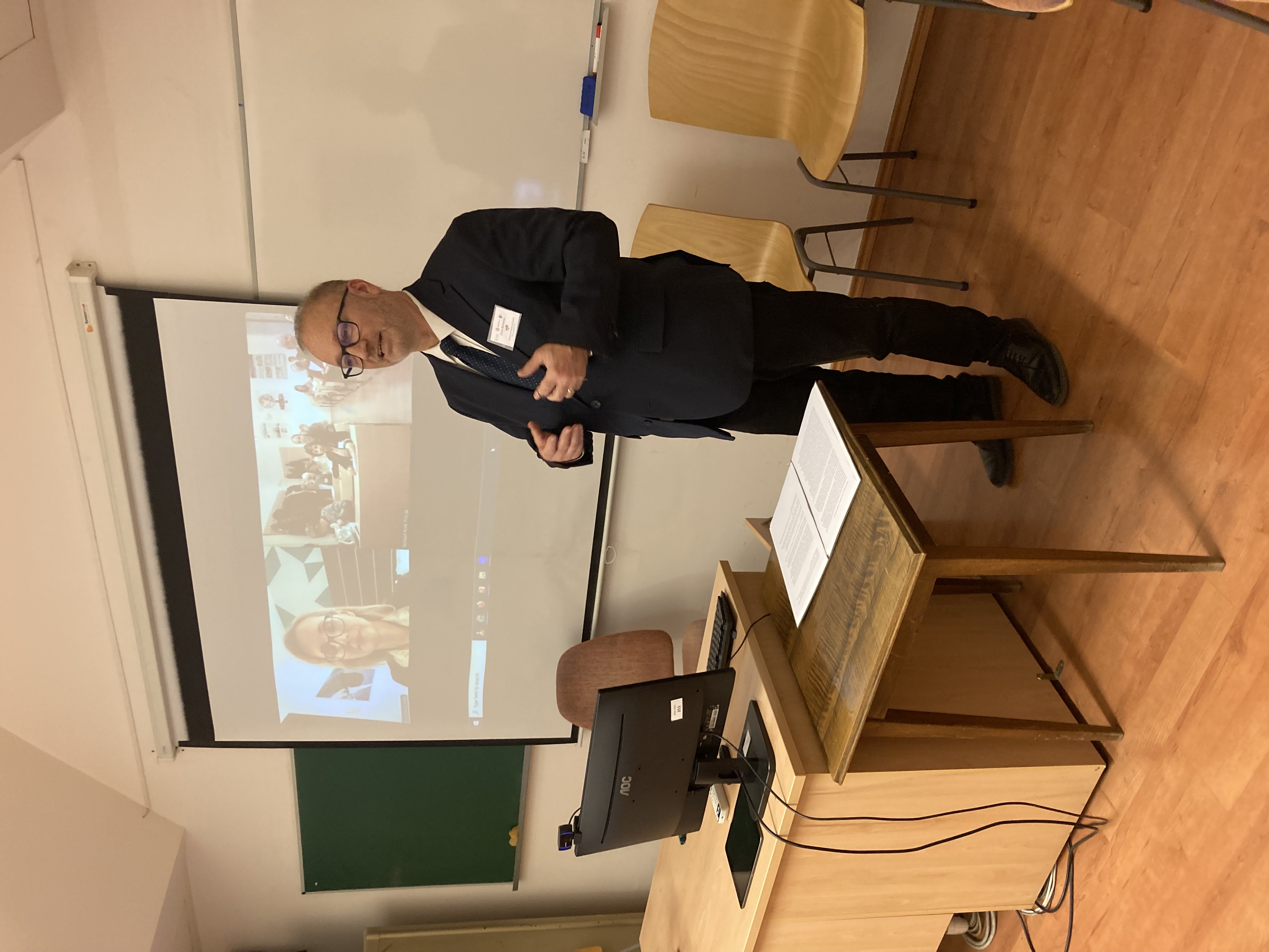 Kenyeres János (Eötvös Loránd University), presiding over the opening ceremony